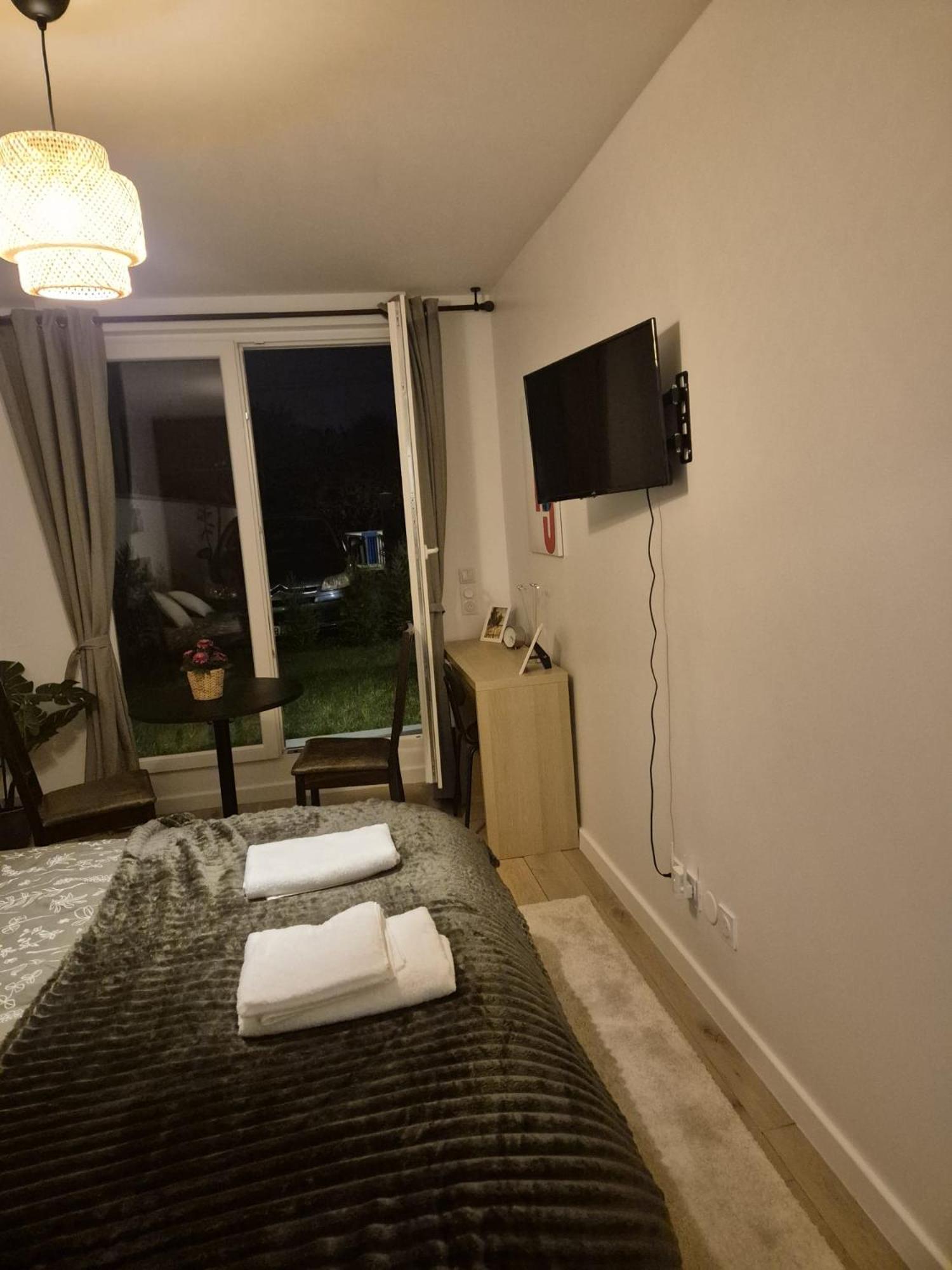 Mir - Chambre 1 Apartment Athis-Mons Exterior photo